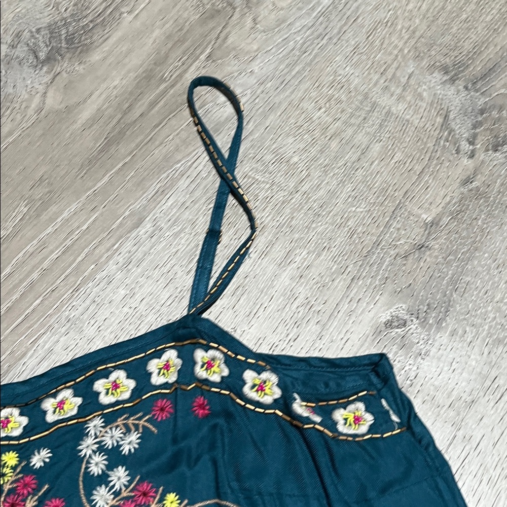 Anthropologie Luzia Cropped Embroidered & Sequin Cami - Picture 6 of 16